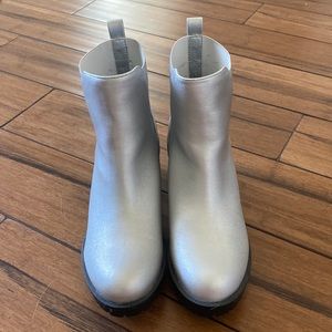 Silver Platform Space Boots from Modcloth